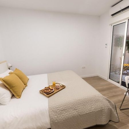 Moonkey - Apto. Albeniz, Con Acogedor Patio Alicante Exterior photo