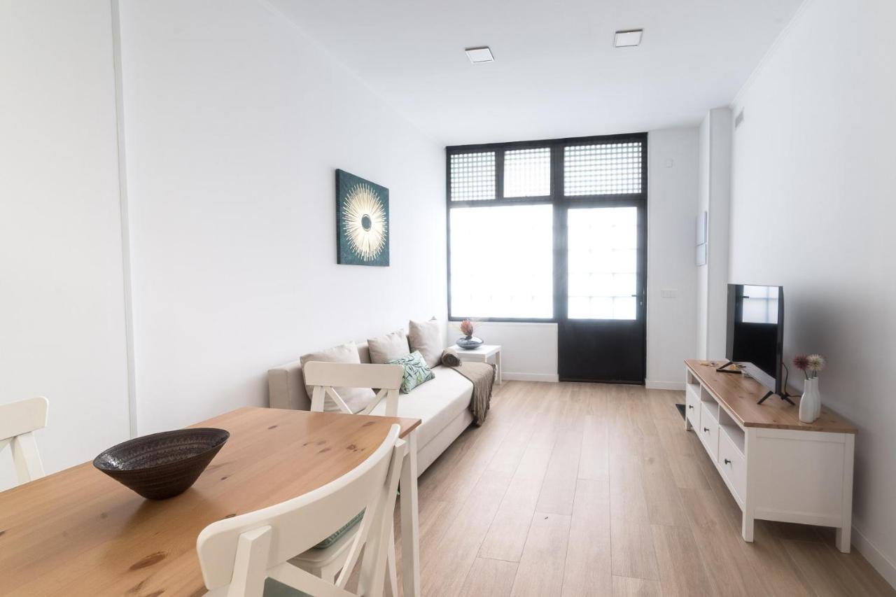 Moonkey - Apto. Albeniz, Con Acogedor Patio Alicante Exterior photo