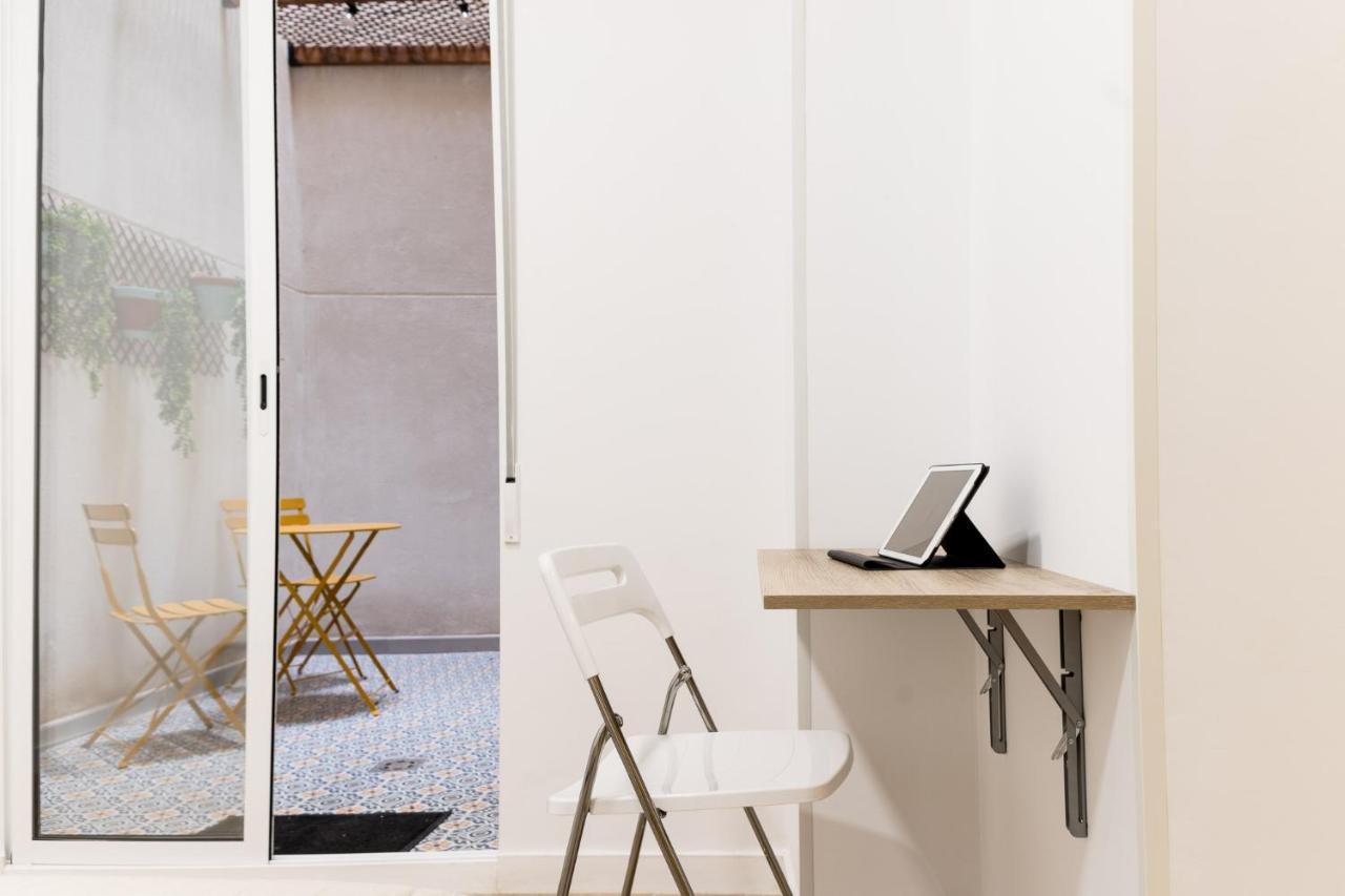 Moonkey - Apto. Albeniz, Con Acogedor Patio Alicante Exterior photo